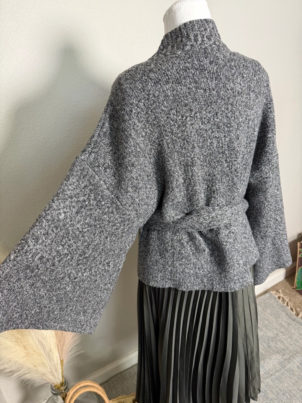 Olivaceous Kimono Wrap Cardigan - Picture 7 of 12